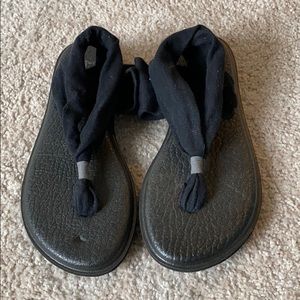 Sanuk yoga sandals. Only wore once
